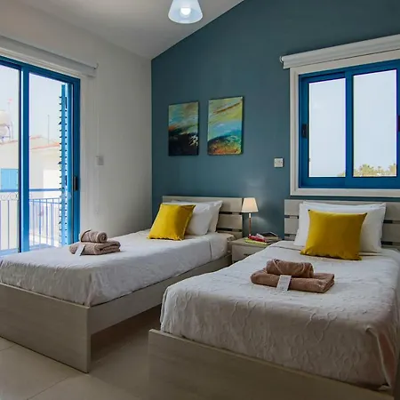 Phaedrus Living: Garden Ayios Therissos Полис
