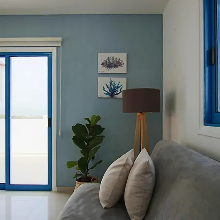 Апартаменты Phaedrus Living: Garden Ayios Therissos Полис